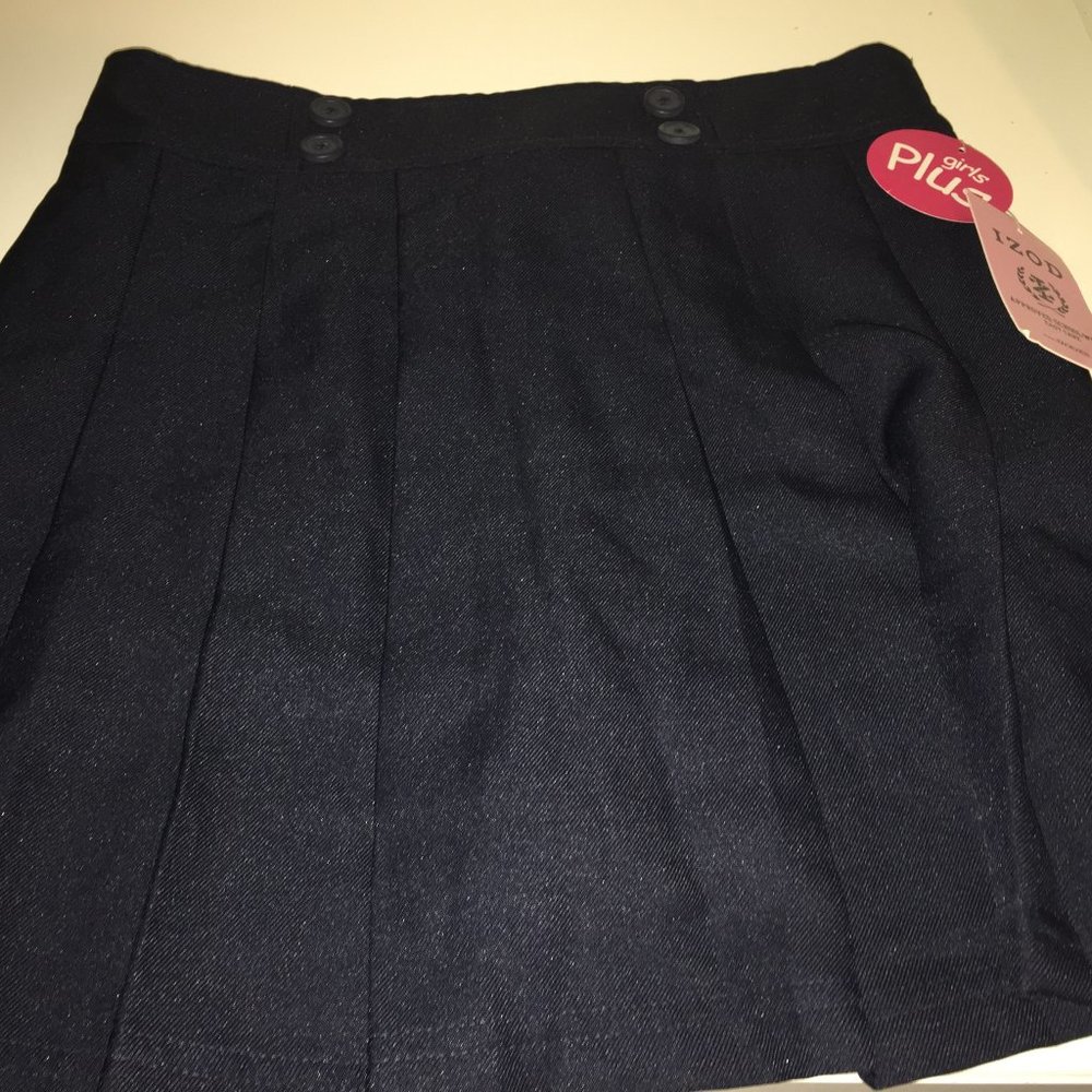 Izod Approved School Wear Girl's Plus Shorts Skirt